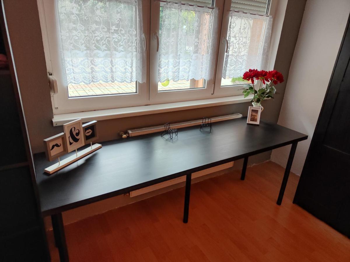 Domov Carlotka Leilighet Bratislava Eksteriør bilde
